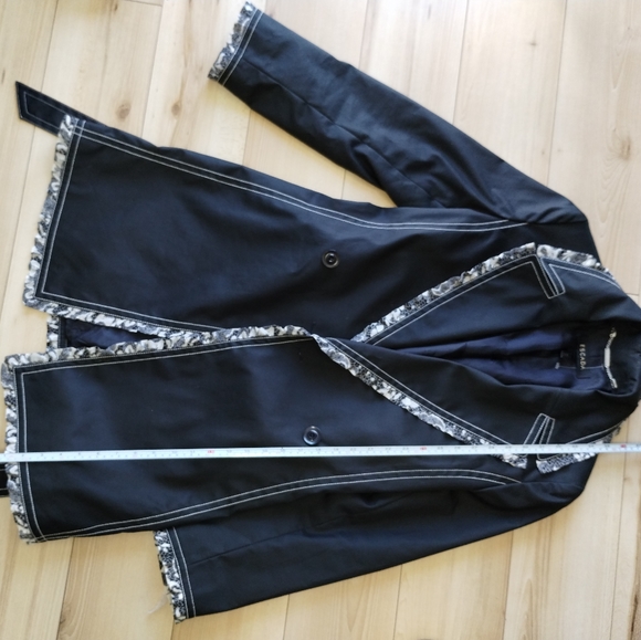 Escada jacket - Picture 6 of 7